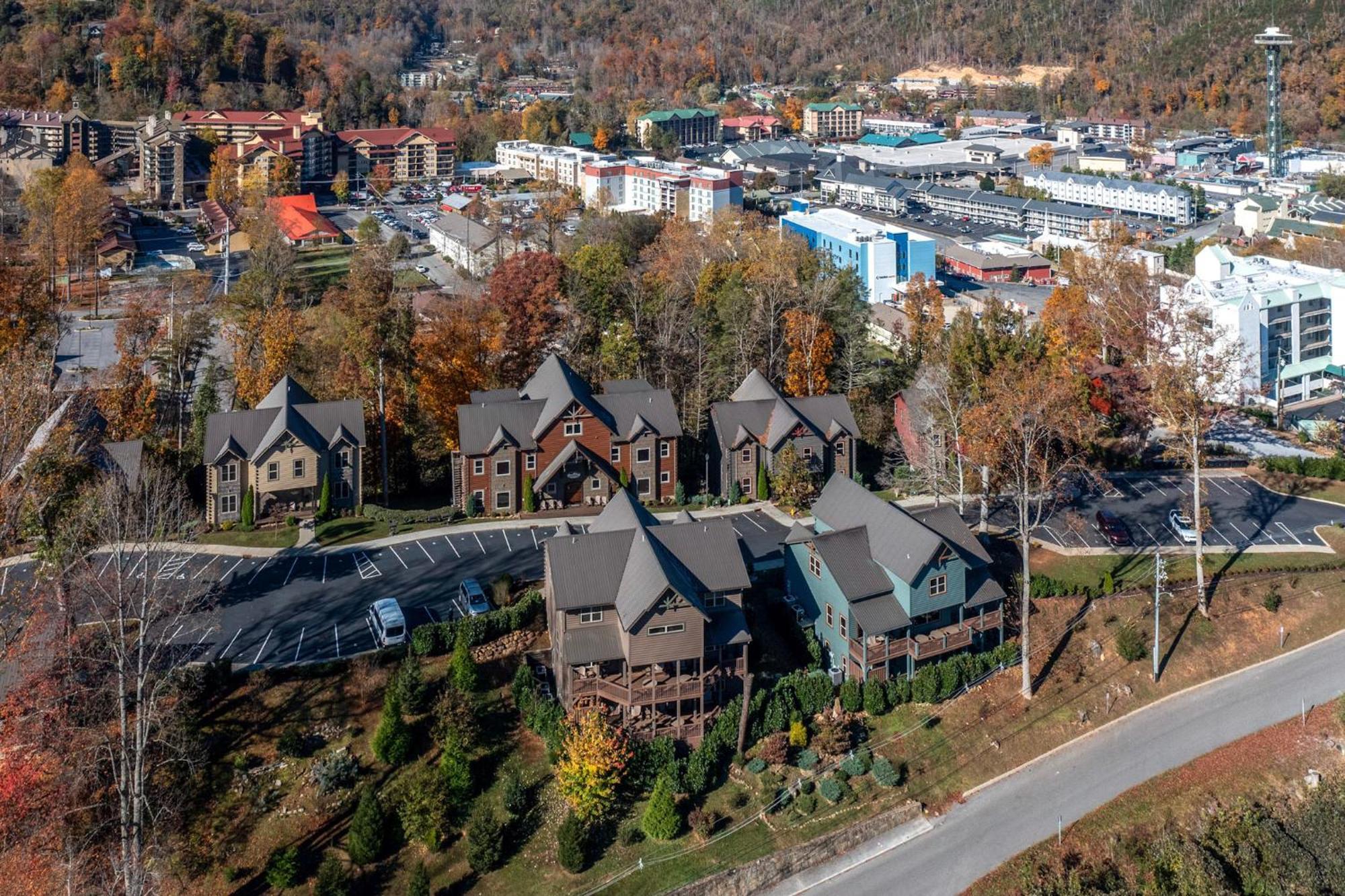 The Great Dogwood Manor By Stony Brook Cabins Гатлинбург Экстерьер фото